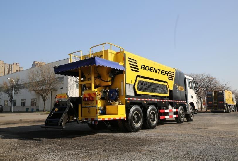 SRO5312TFC-13 Mikro Yüzey Çamuru Çamur Çamuru Kamyonu.